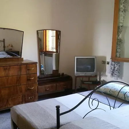 La Casetta Di Badolo Bed and Breakfast